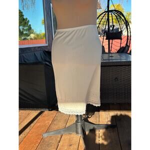 Vintage Slip Skirt Sz. S, Midi, White, Lace, Bias, Coquette, Cottage, Twee
